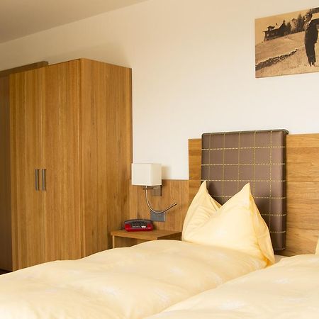בטמראלפ Hotel Waldhaus מראה חיצוני תמונה