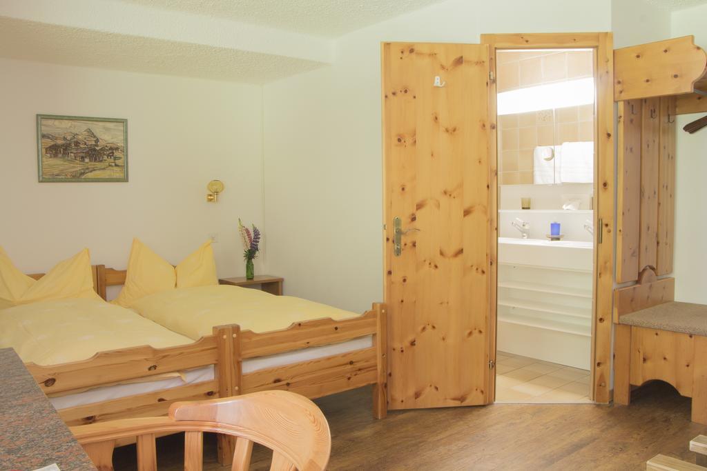 בטמראלפ Hotel Waldhaus חדר תמונה