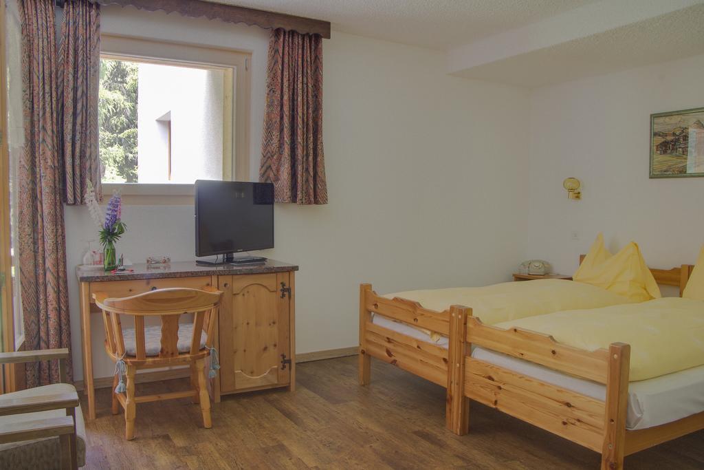 בטמראלפ Hotel Waldhaus חדר תמונה