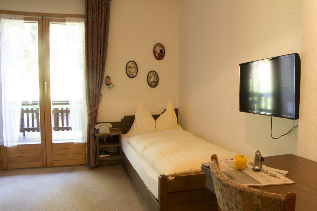בטמראלפ Hotel Waldhaus חדר תמונה